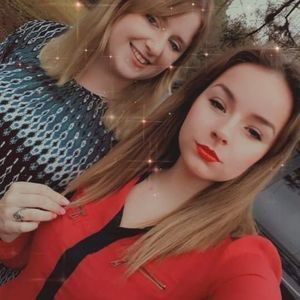 Meet your Posher, Clarissa